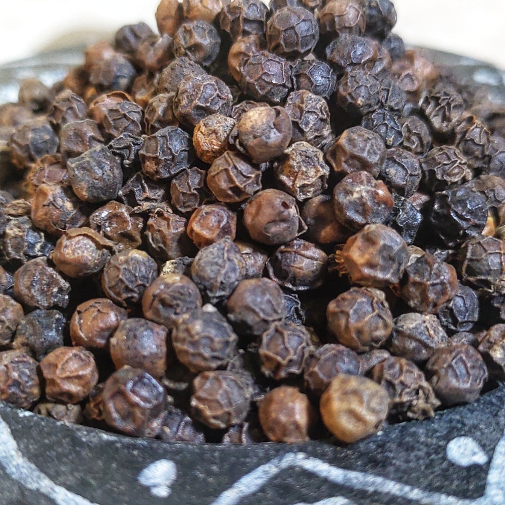 دانه فلفل سیاه درشت ویتنامی 250 گرمی برگ سبز